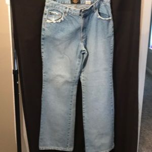 America Outpost light washed blue jeans size 11/12